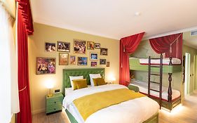Theater Hotel
